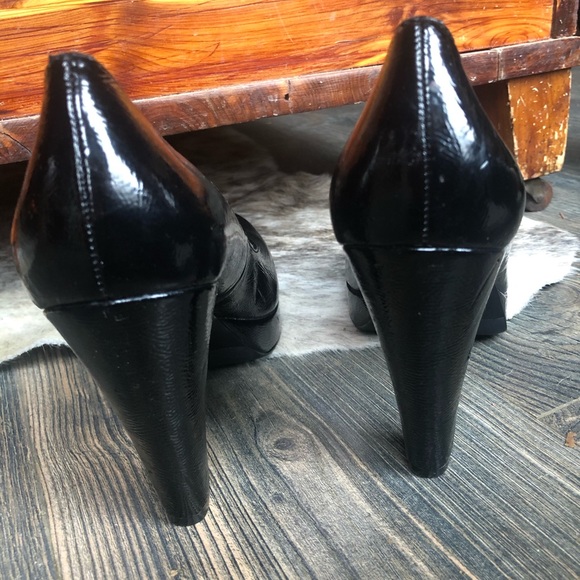 Heels by Calvin Klein pumps - Picture 4 of 7